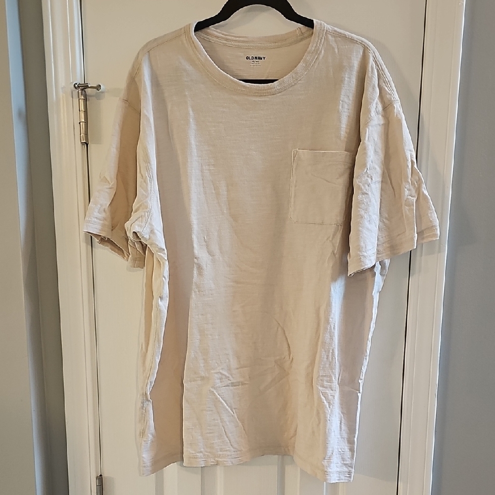 Old Navy Men's Beige Short Sleeve Tee